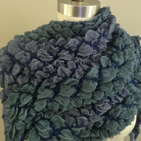 NWOT. Scarf-Oversized. Fish-Scale textured motif - Picture 3 of 5